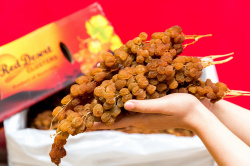 Lý giải sức hút của nho khô nguyên cành Úc ?