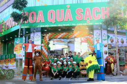 TƯNG BỪNG KHAI TRƯƠNG HQS FUJI NHA TRANG 3